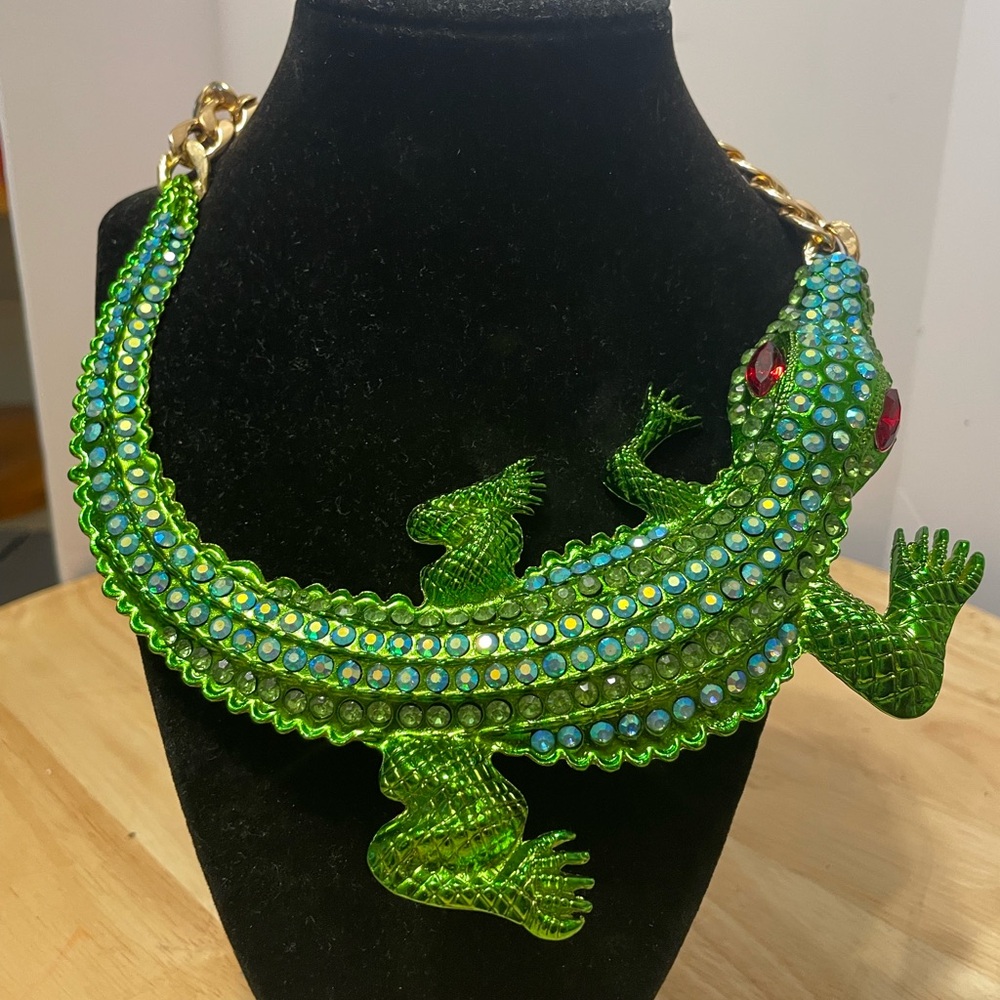 Green Rhinestone Lizard Statement Necklace - Brand - Picture 3 of 7